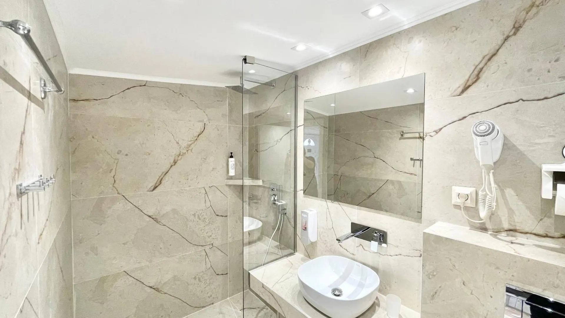 Myrto Rooms Pefkochori